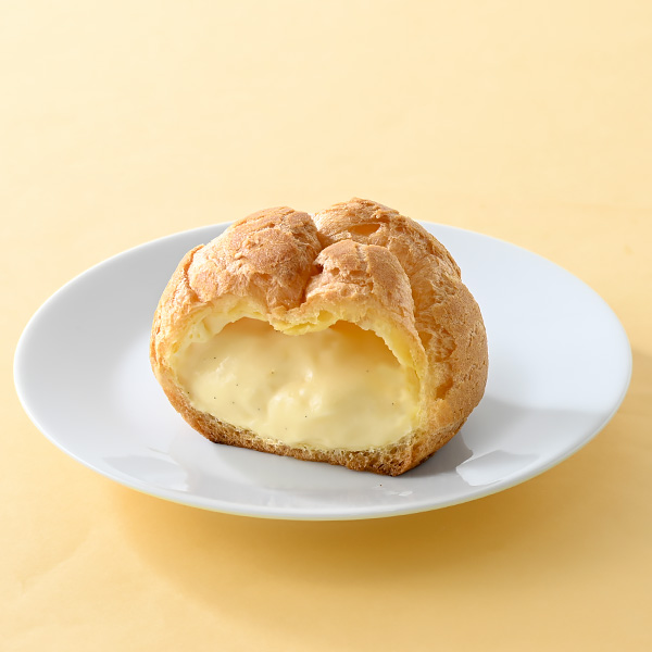 ファミリーマート「クリームたっぷり!濃厚カスタードシュー」