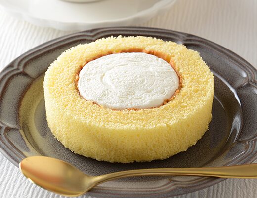 ローソン「プレミアムロールケーキ」